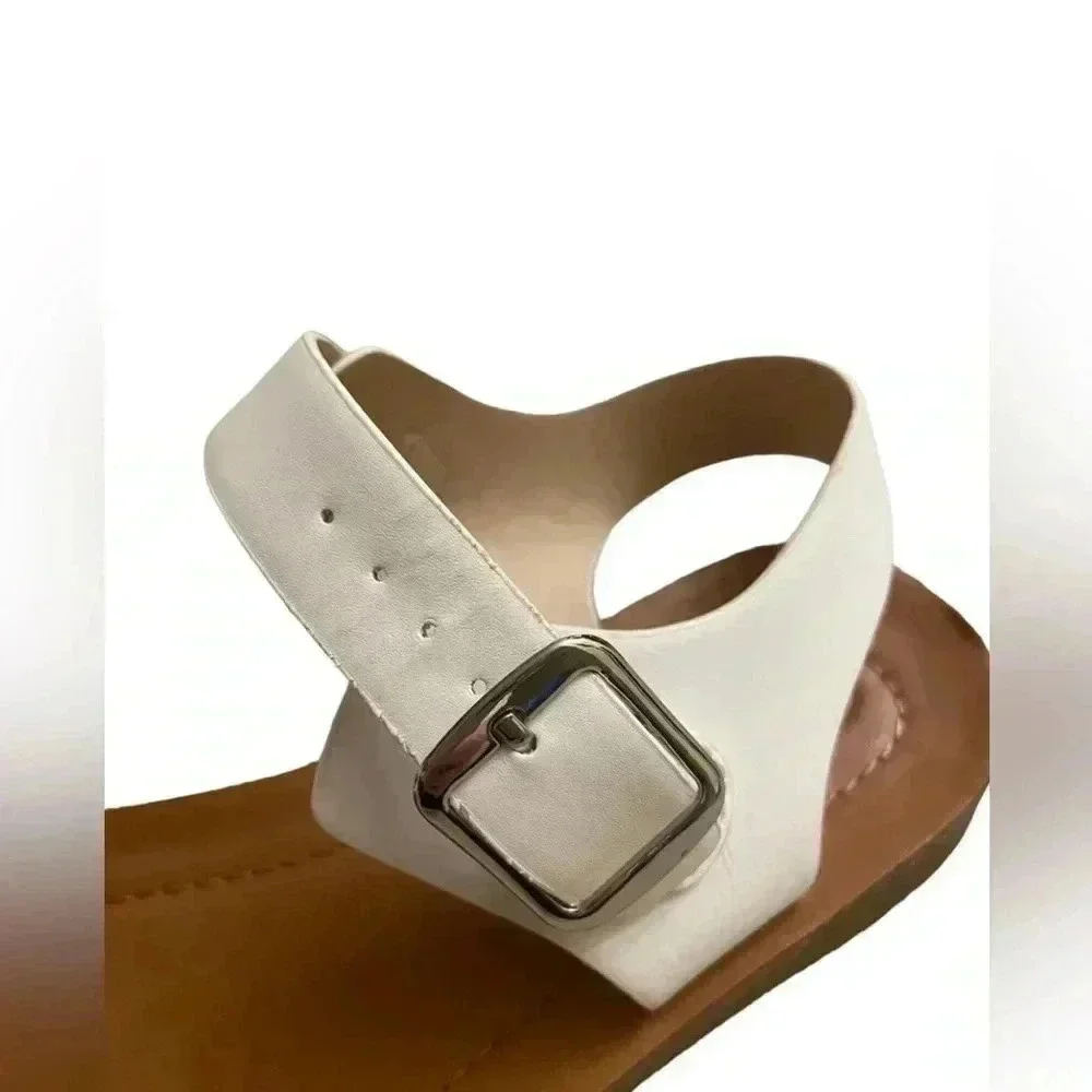 Cat & Jack White Ankle Straps Adjustable Girls Flat Sandals Casual Sz 2